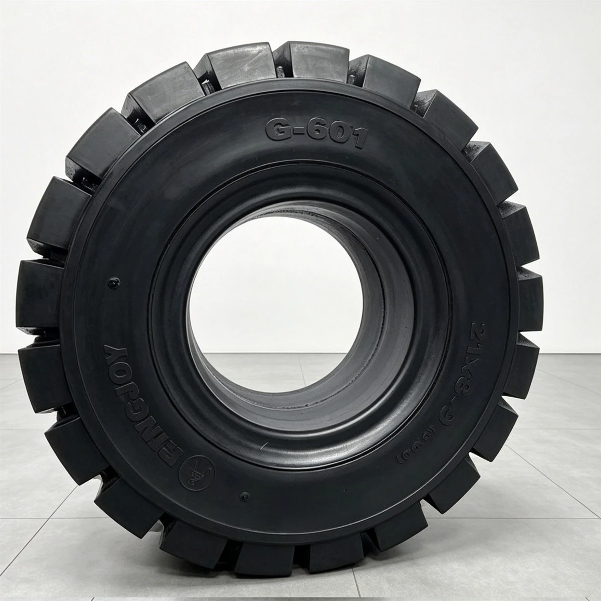 21x8-9 Tire 21x8-9 Tire